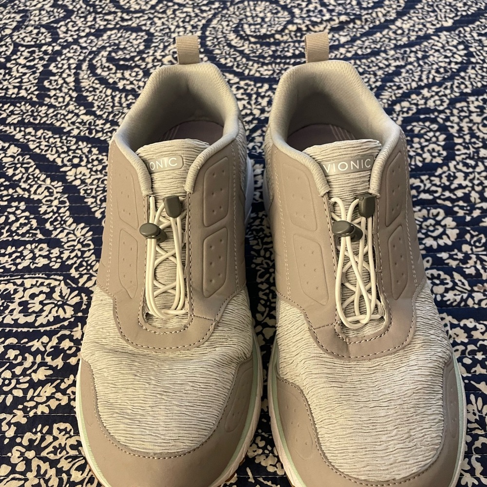 Vionic Women's Beige Athletic Slip-On Sneakers